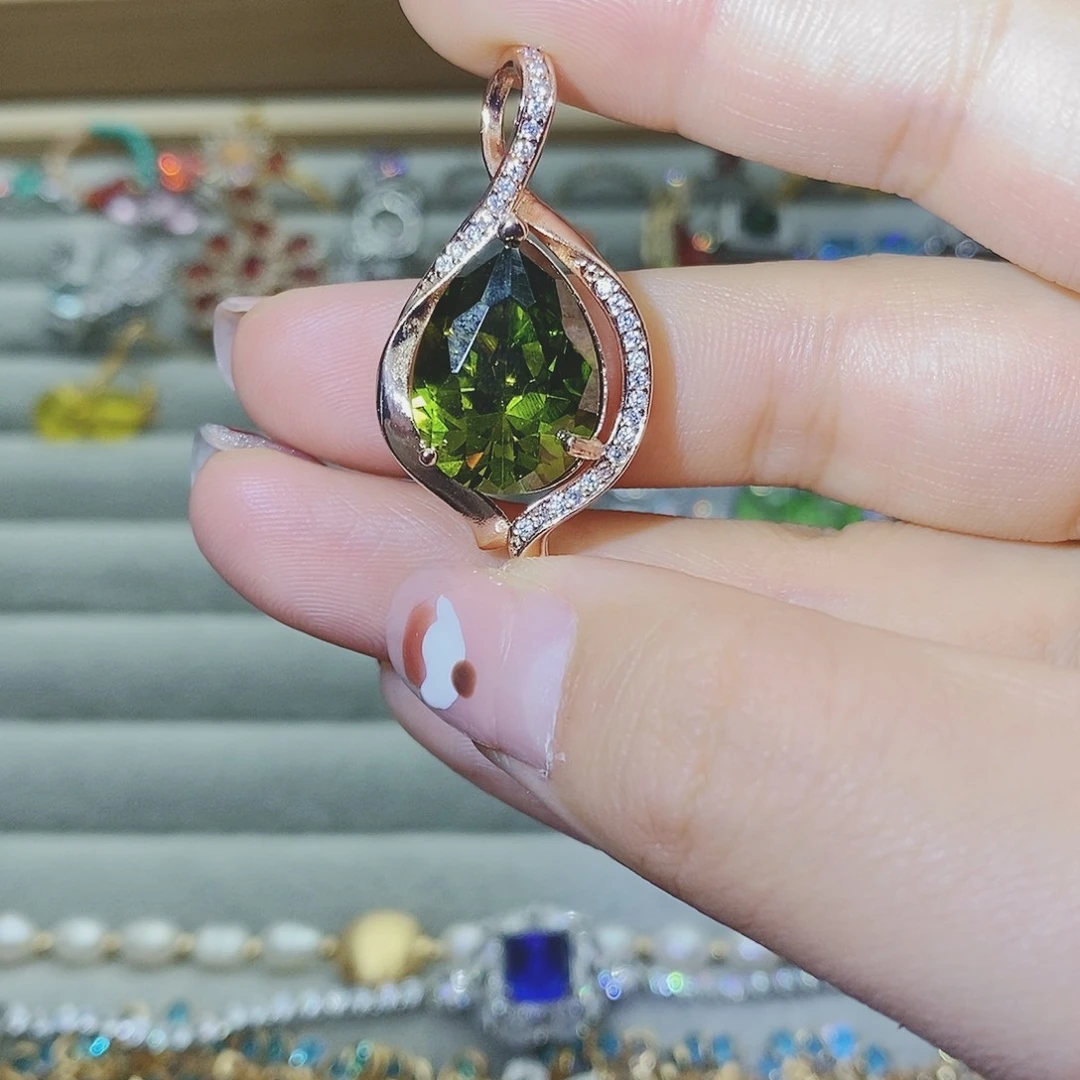 【闪购商品】绿水晶戒指银S925镶嵌古**园