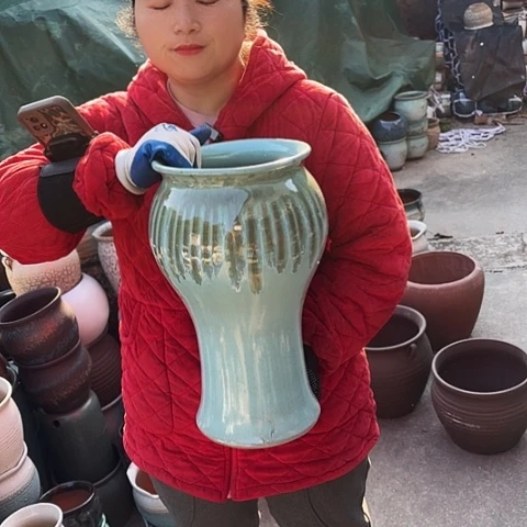 口21高38瑕疵一个盆子。