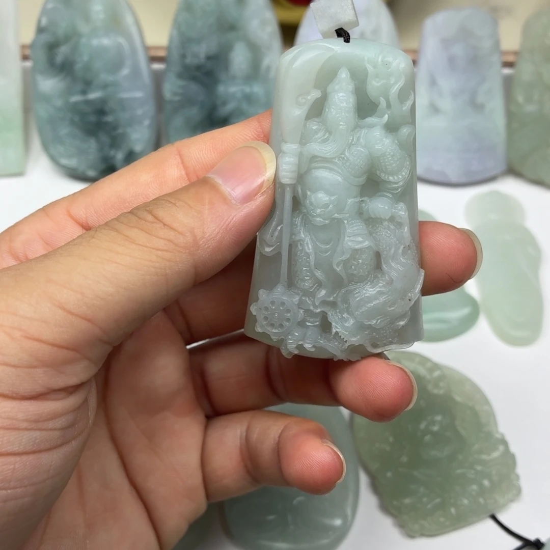 未镶嵌定制翡翠关公