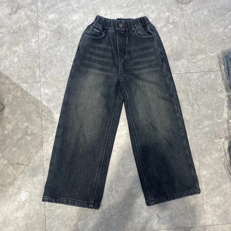 8561童装加绒净版牛仔裤