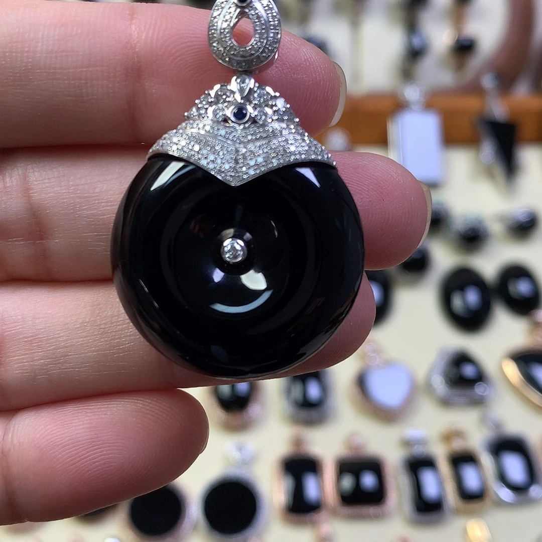 吊坠(不含链)18K金镶嵌翡翠