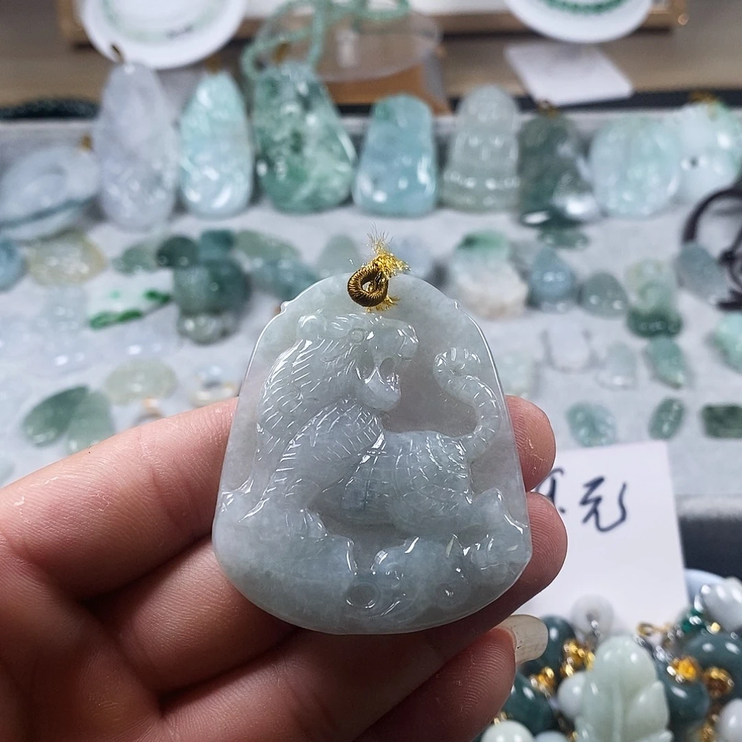 翡翠未镶嵌挂件挂件