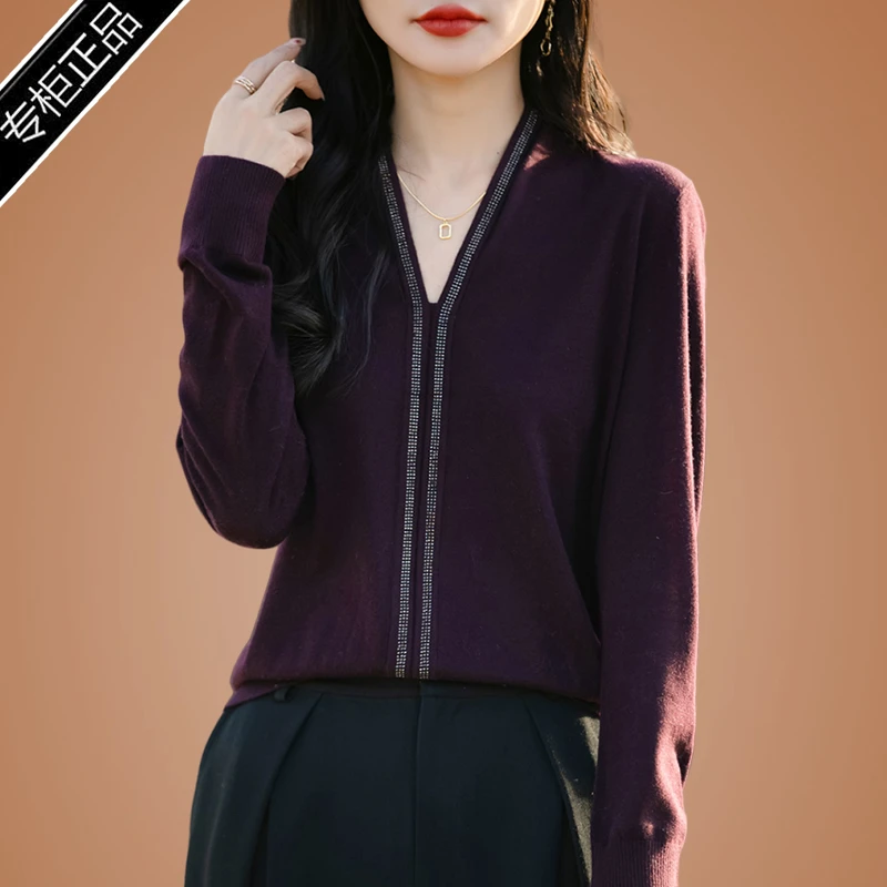 正品黛哥弟娅宽松短款毛衣女秋冬V领烫钻时尚洋气高档针织衫潮