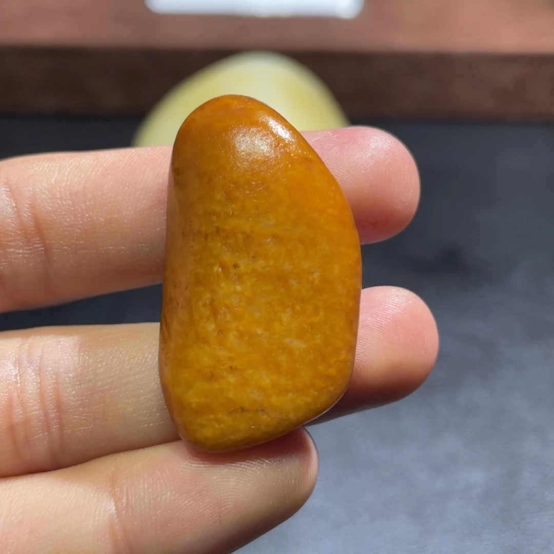 和田玉（糖玉）未镶嵌挂件