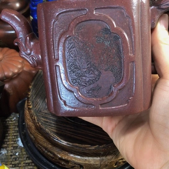 金***刚茶壶紫砂原矿泥料手工制作的一把紫砂壶。
