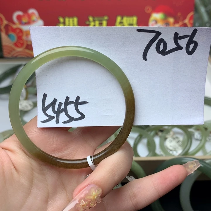 和田玉手镯未镶嵌一**式