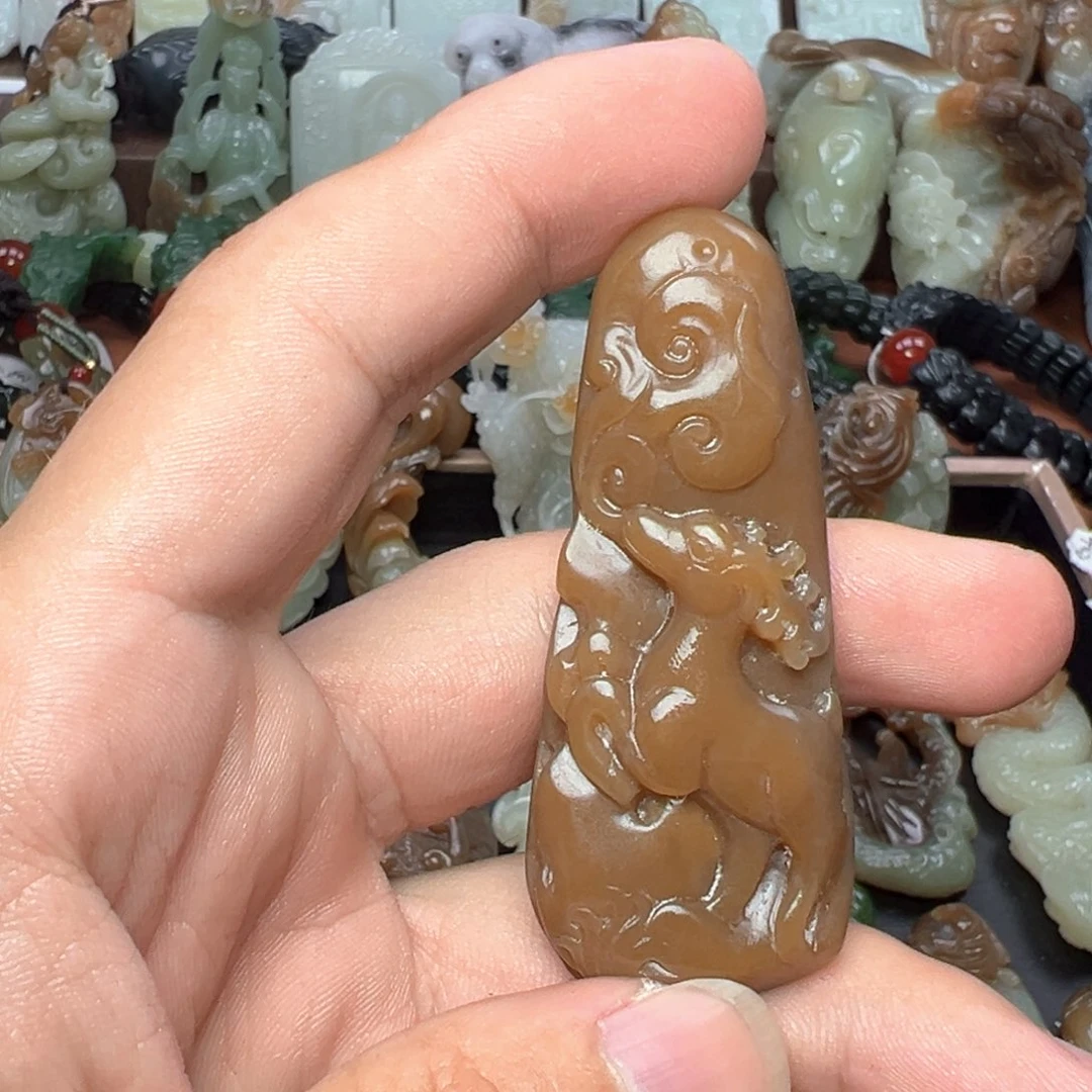 和田玉未镶嵌挂件