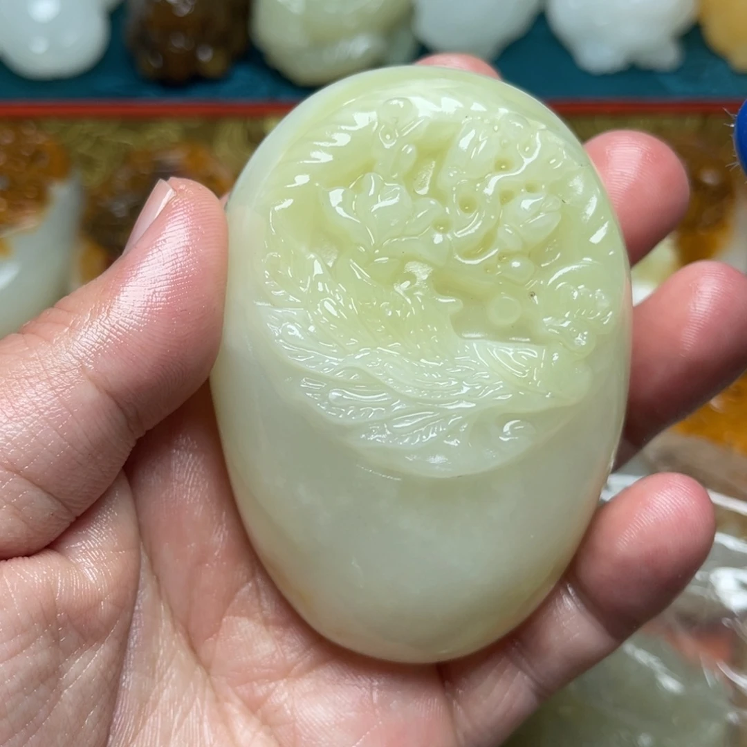 石材天然方解石手把件不退换