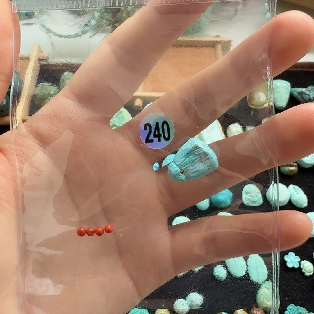 南红玛瑙未镶嵌珠宝奇石