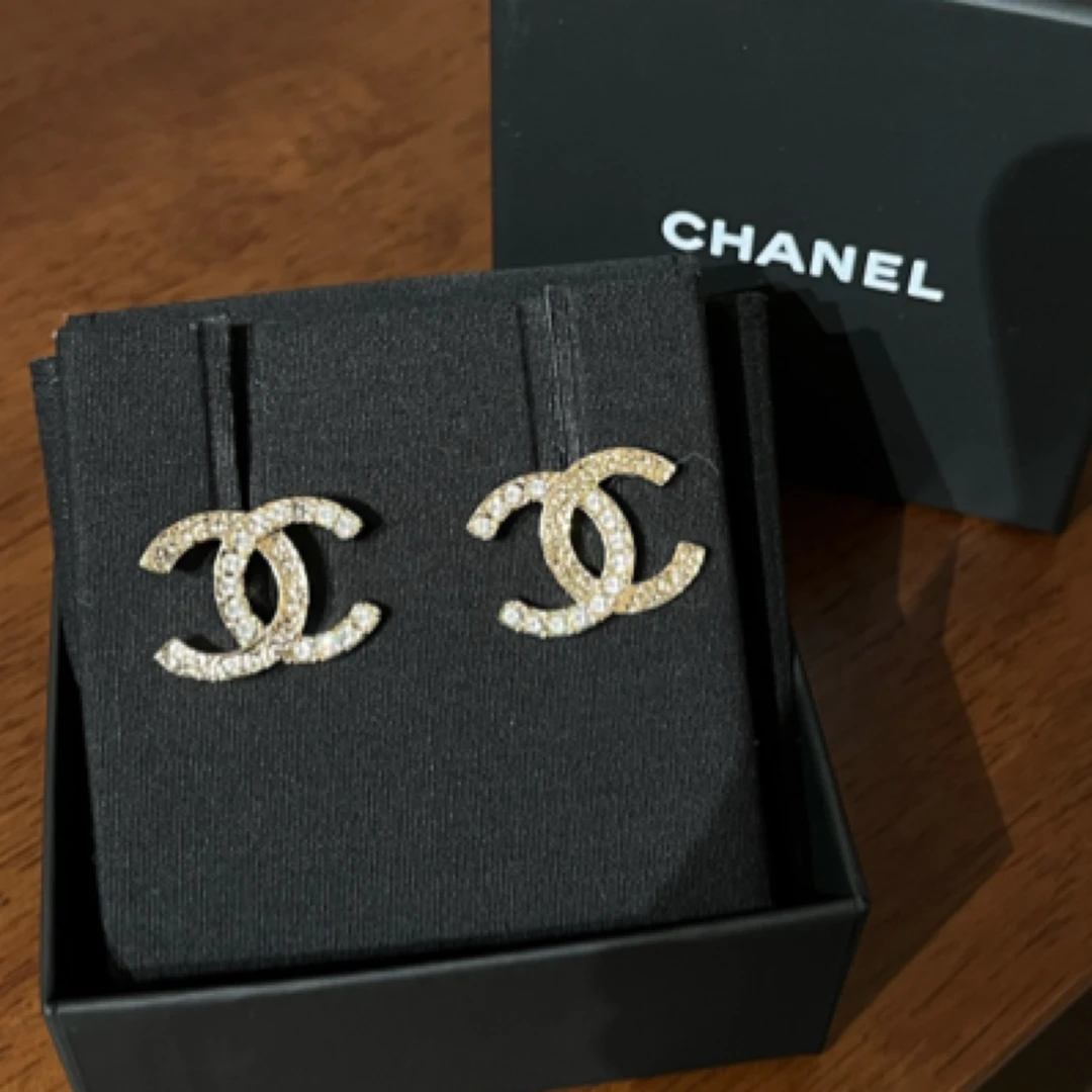 99新 Chanel/香奈儿 23B双C满钻耳钉