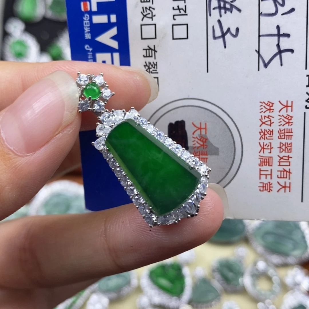 差***冯翡翠银S925镶嵌颈饰分两单