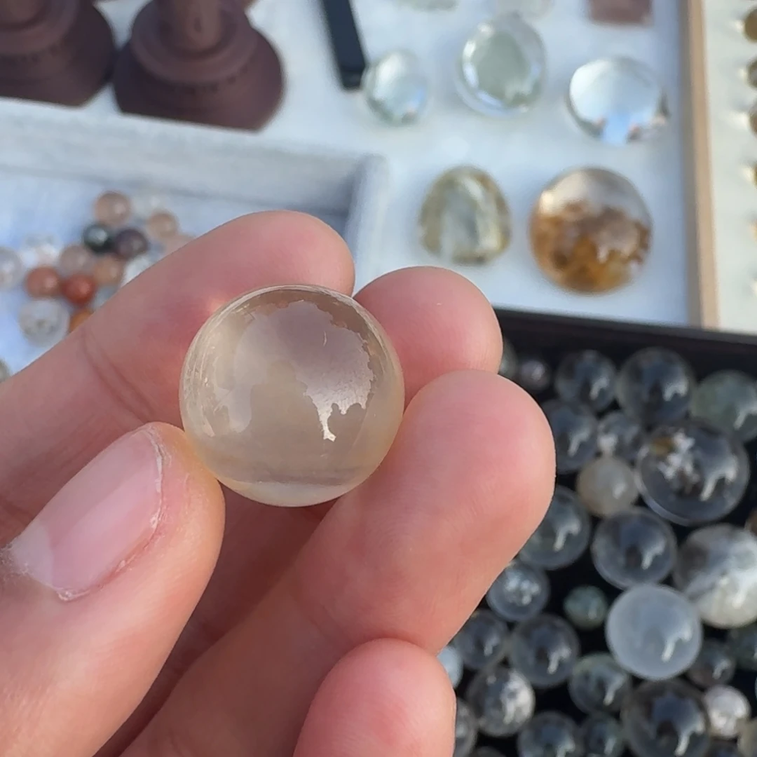 珠宝半成品水晶未镶嵌黄兔毛17.1mm