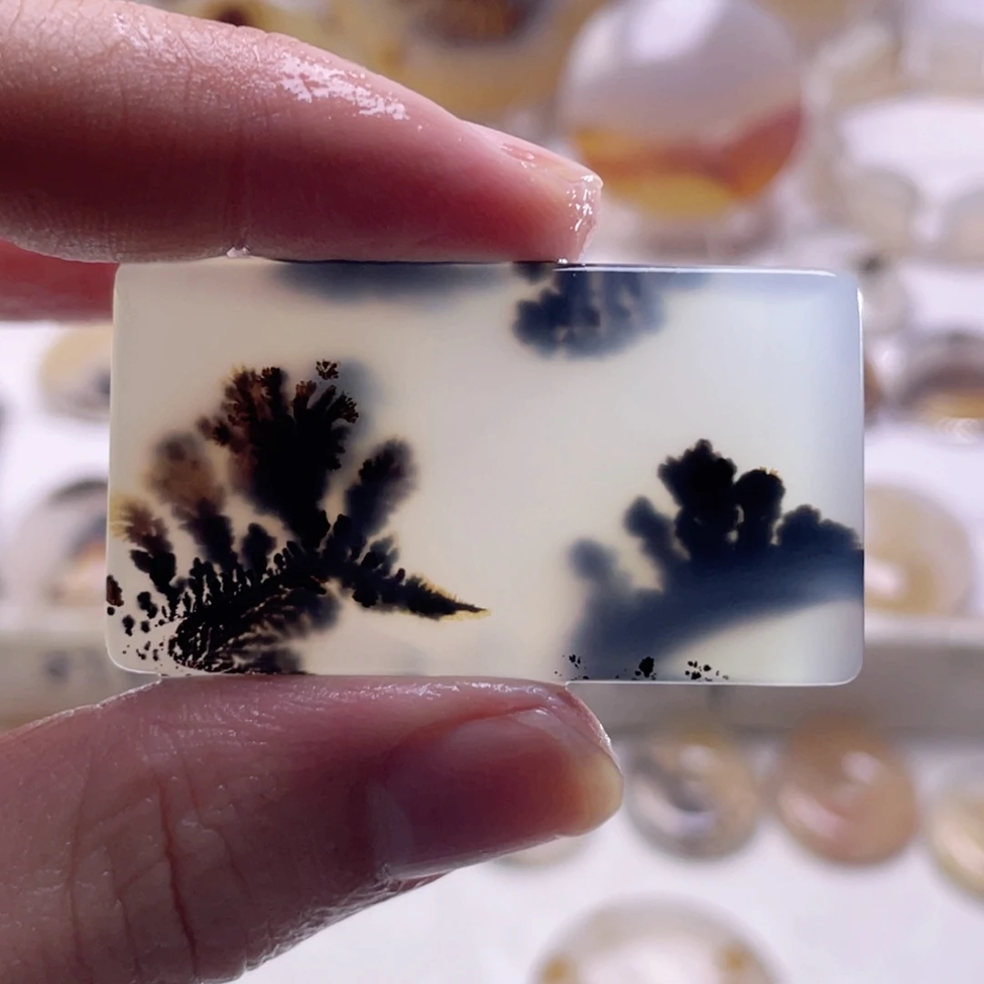 玛瑙/玉髓未镶嵌珠宝奇石