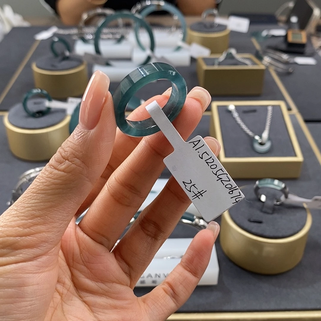 车***滚翡翠未镶嵌手镯戒指25