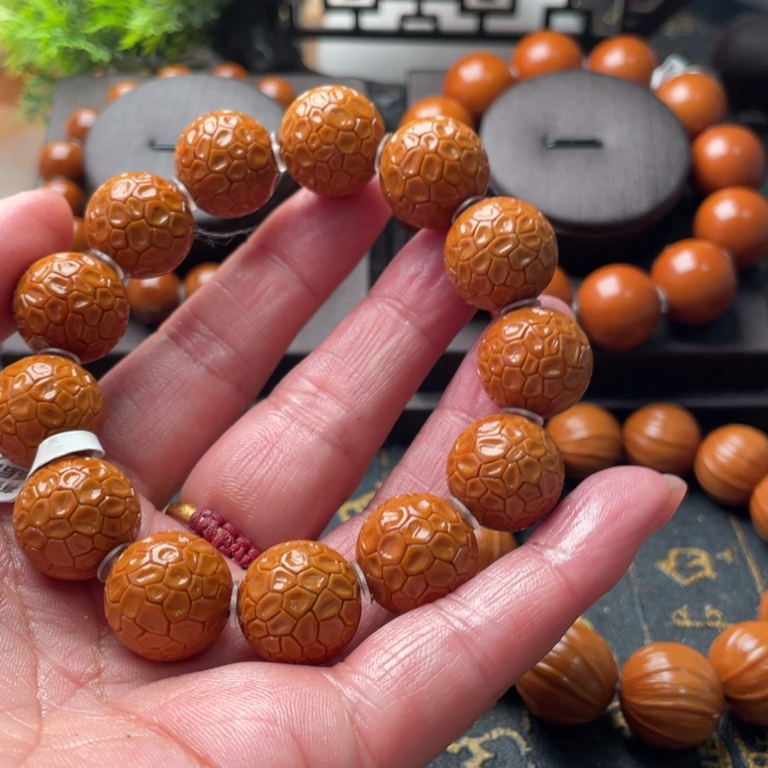 桃***人吊坠橄榄核橄榄1.6