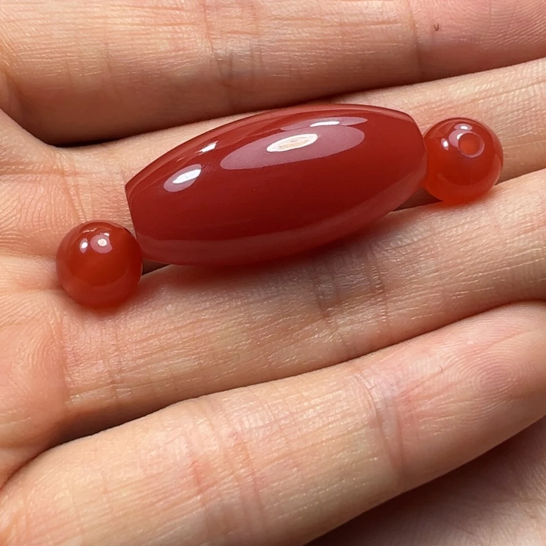 南红玛瑙桶珠未镶嵌华*