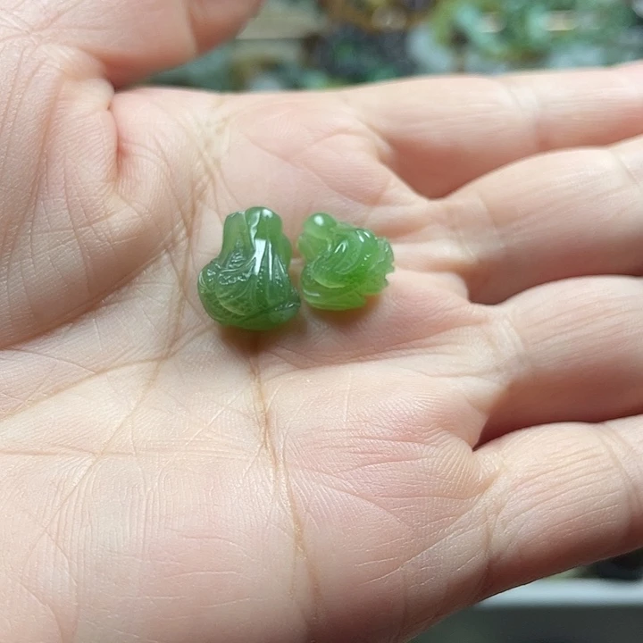 未镶嵌和田玉车挂
