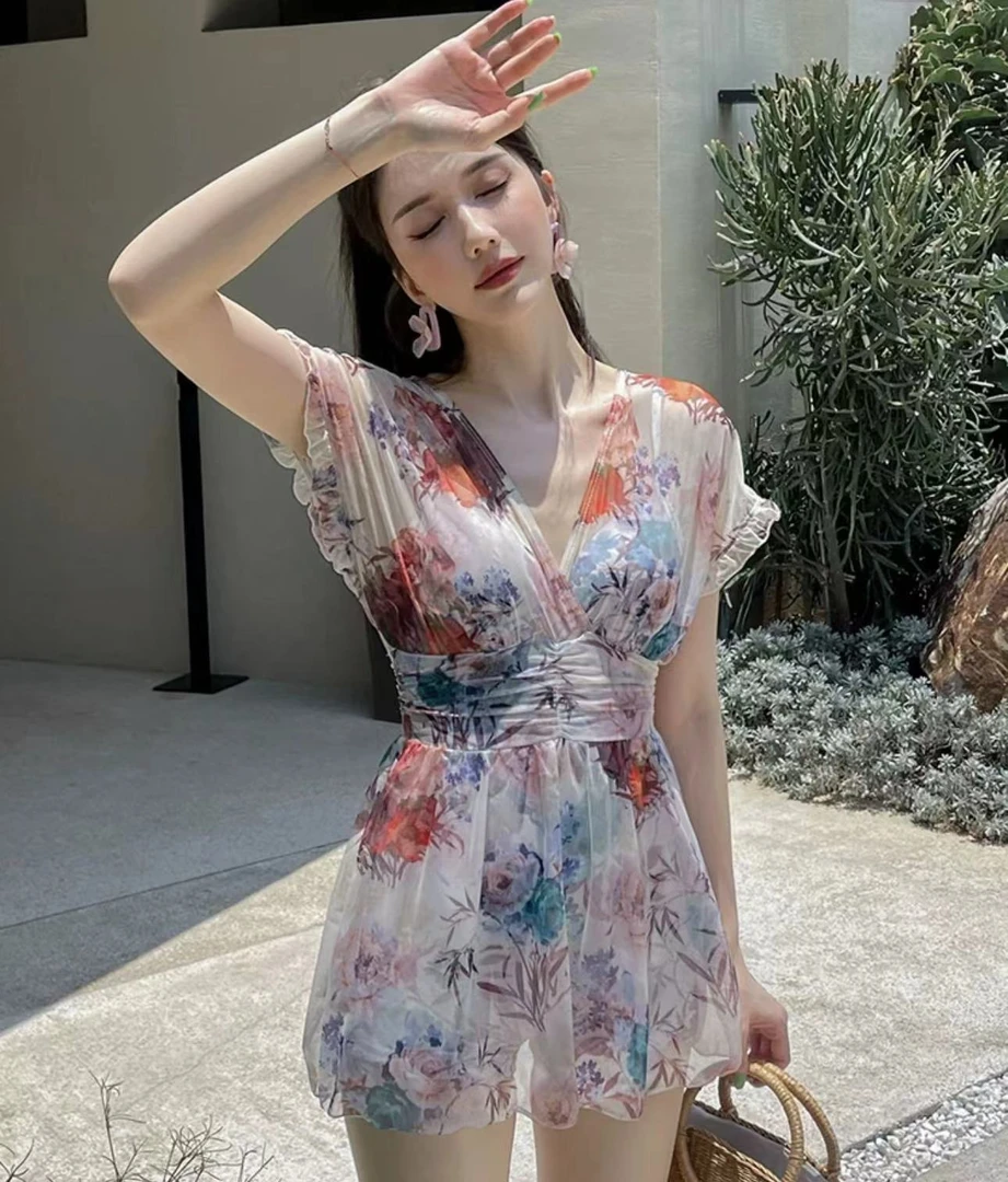 连体 高级感2024新款微胖女孩遮肉显瘦泳衣