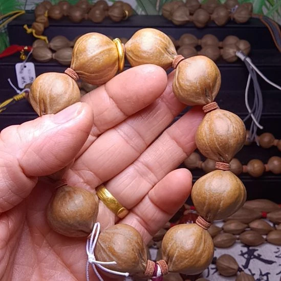 橄榄核手串/手链橄榄核手串三花铁核蒜头料2.2+