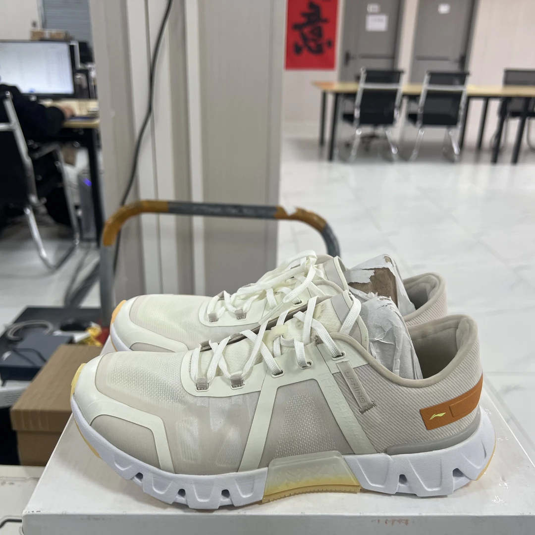 《B品以直播展示为准》色差（X1010)李宁女子休闲运动鞋AFVT004-6