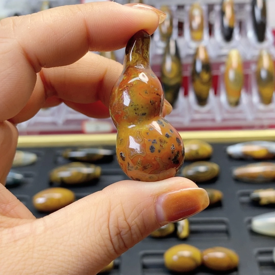 玛瑙/玉髓颈饰合金