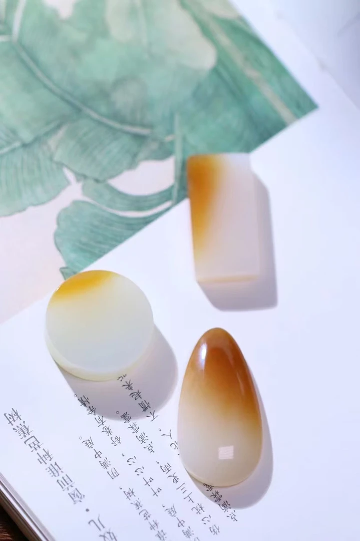 新疆昆仑山戈壁五彩石  （多样性发货专拍链接）