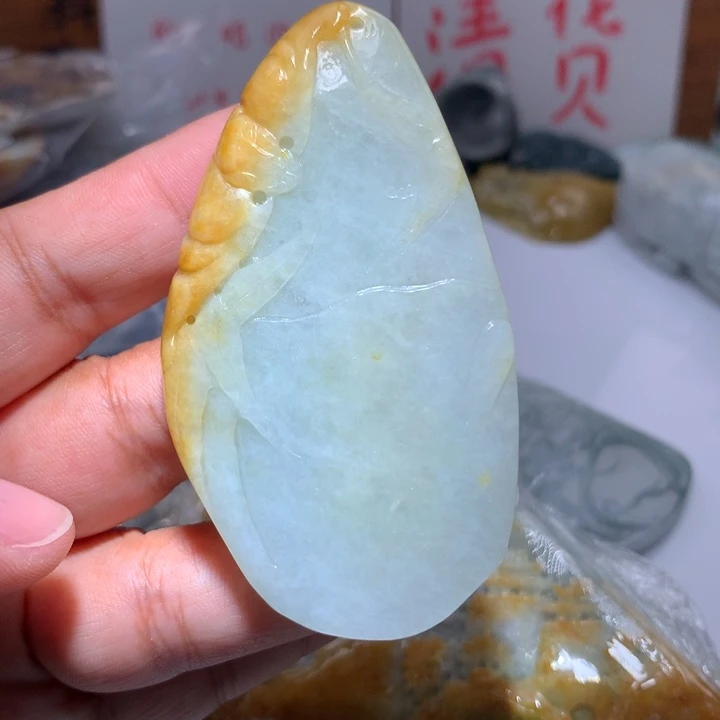 翡翠未镶嵌颈饰保真天然A货翡翠