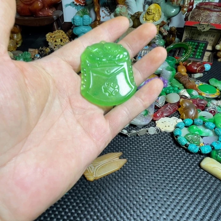 奕***霖滴血莲花菩提吊坠