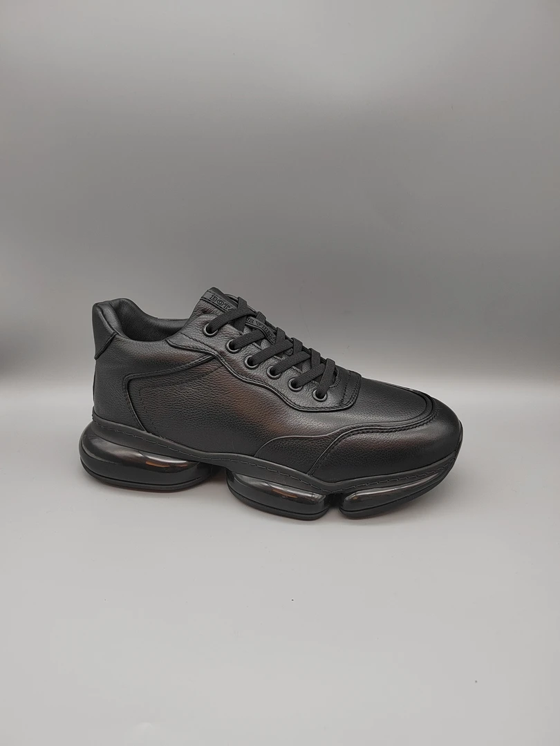 8019男士轻奢冬季加绒时尚户外休闲百搭时装鞋