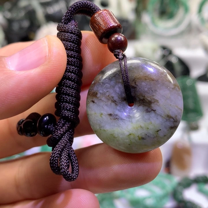 独山玉未镶嵌颈饰