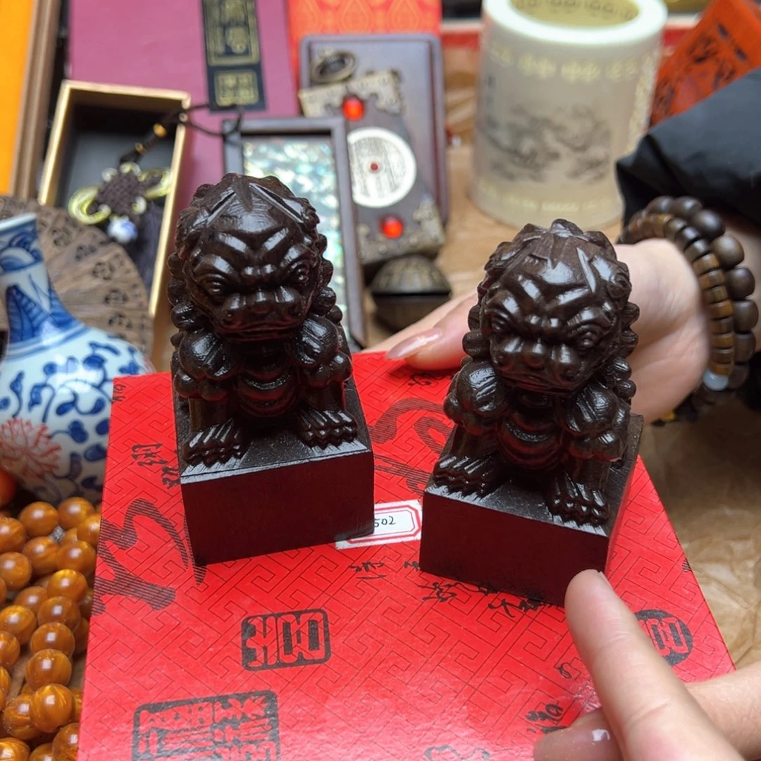 大叶紫檀（黑酸枝木类）