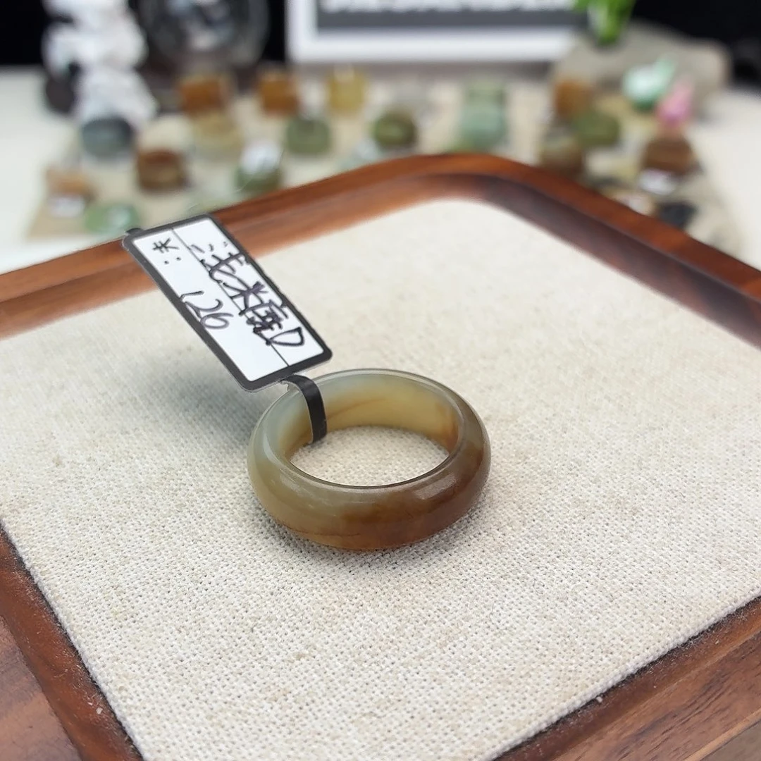 未镶嵌戒圈和田玉F03飘糖轮胎18.6不退换