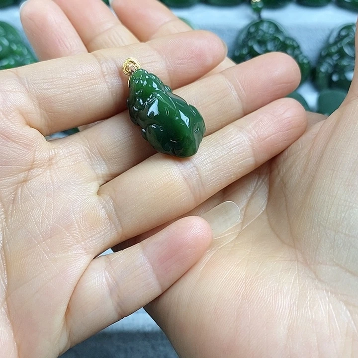 吊坠(不含链)未镶嵌和田玉（碧玉）