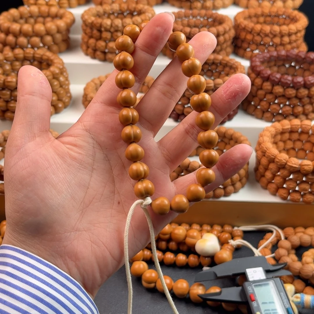 ，***猴头核桃手串全品无暇反油手持屁桃