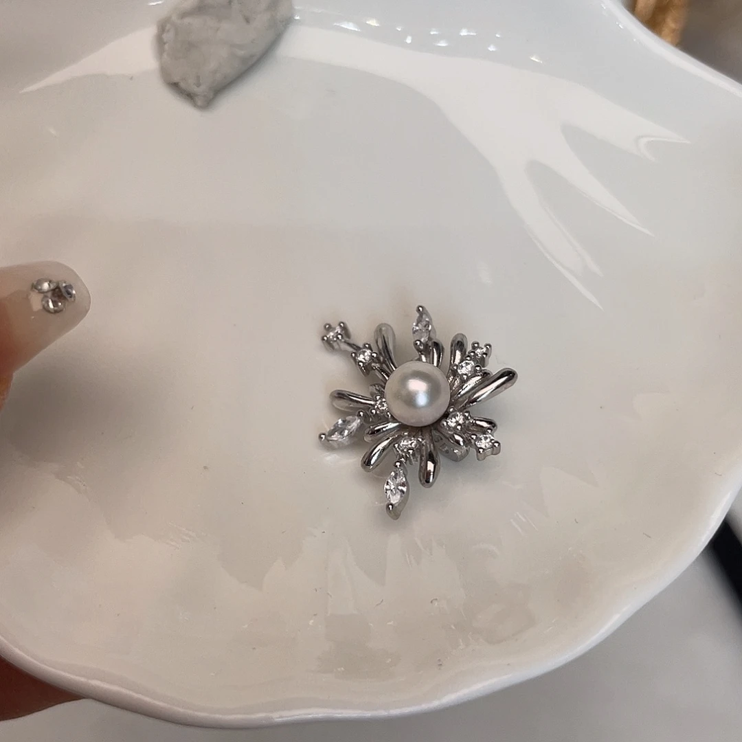 银S925镶嵌海水珍珠吊坠(不含链)