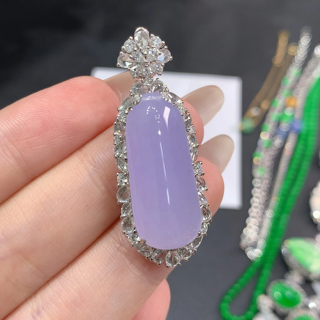 翡翠18K金镶嵌颈饰冰种樱花粉福瓜毛衣坠 48小时鉴赏期