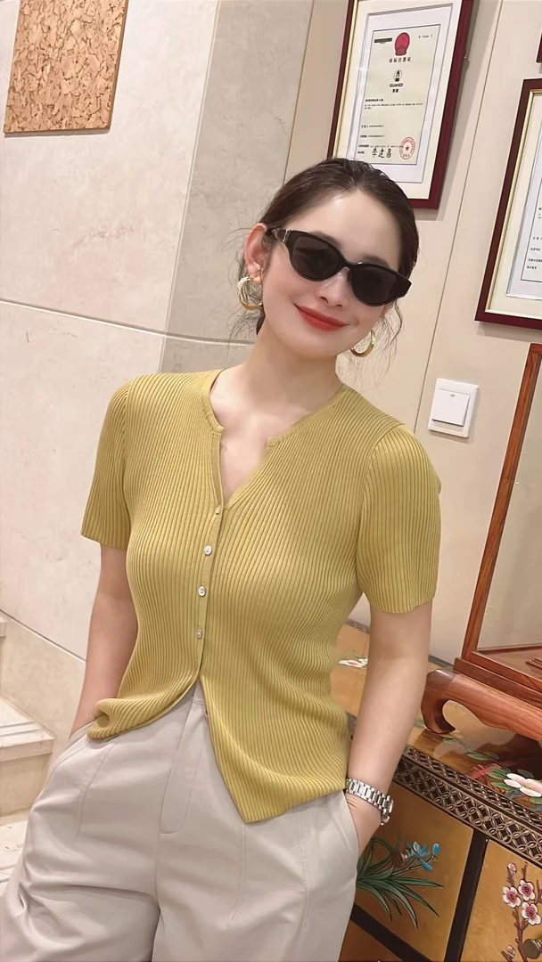 易缔媤显瘦百搭冰丝针织短袖开衫D71024WL012