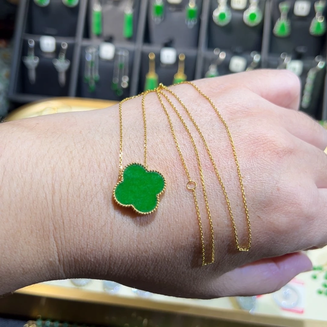 颈饰18K金镶嵌翡翠套链