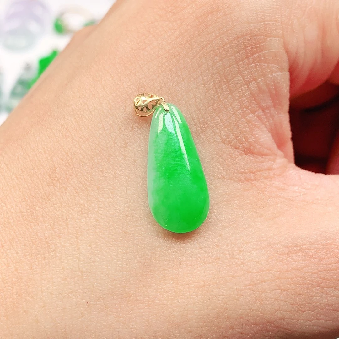 吊坠(不含链)18K金镶嵌翡翠