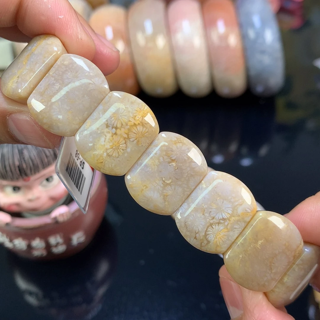 【闪购商品】颈饰未镶嵌硅化珊瑚（珊瑚玉）12号全满雏菊花花