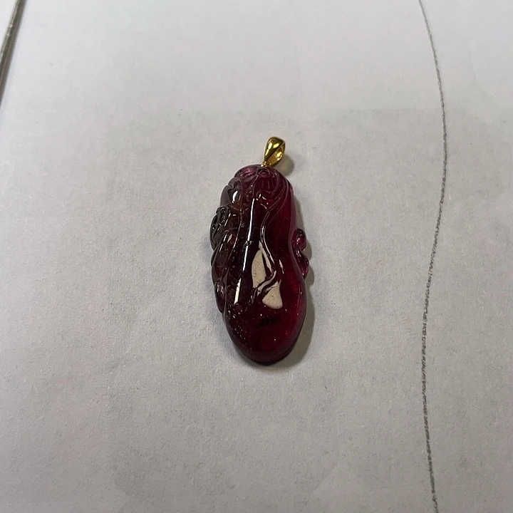 煜***杰颈饰18K金镶嵌碧玺挂件