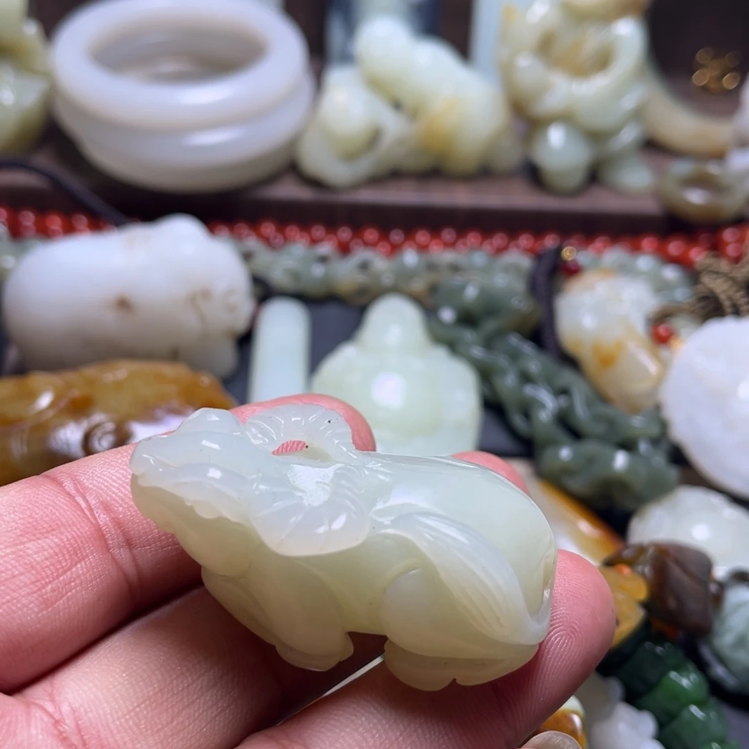 和田玉未镶嵌挂件