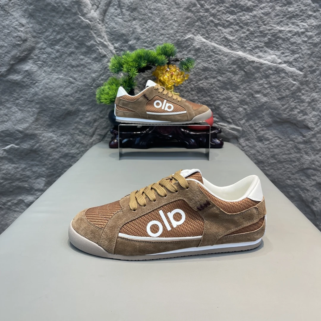 男鞋2025秋季新款时尚百搭轻便透气爆款简约增高阿甘鞋休闲运动鞋