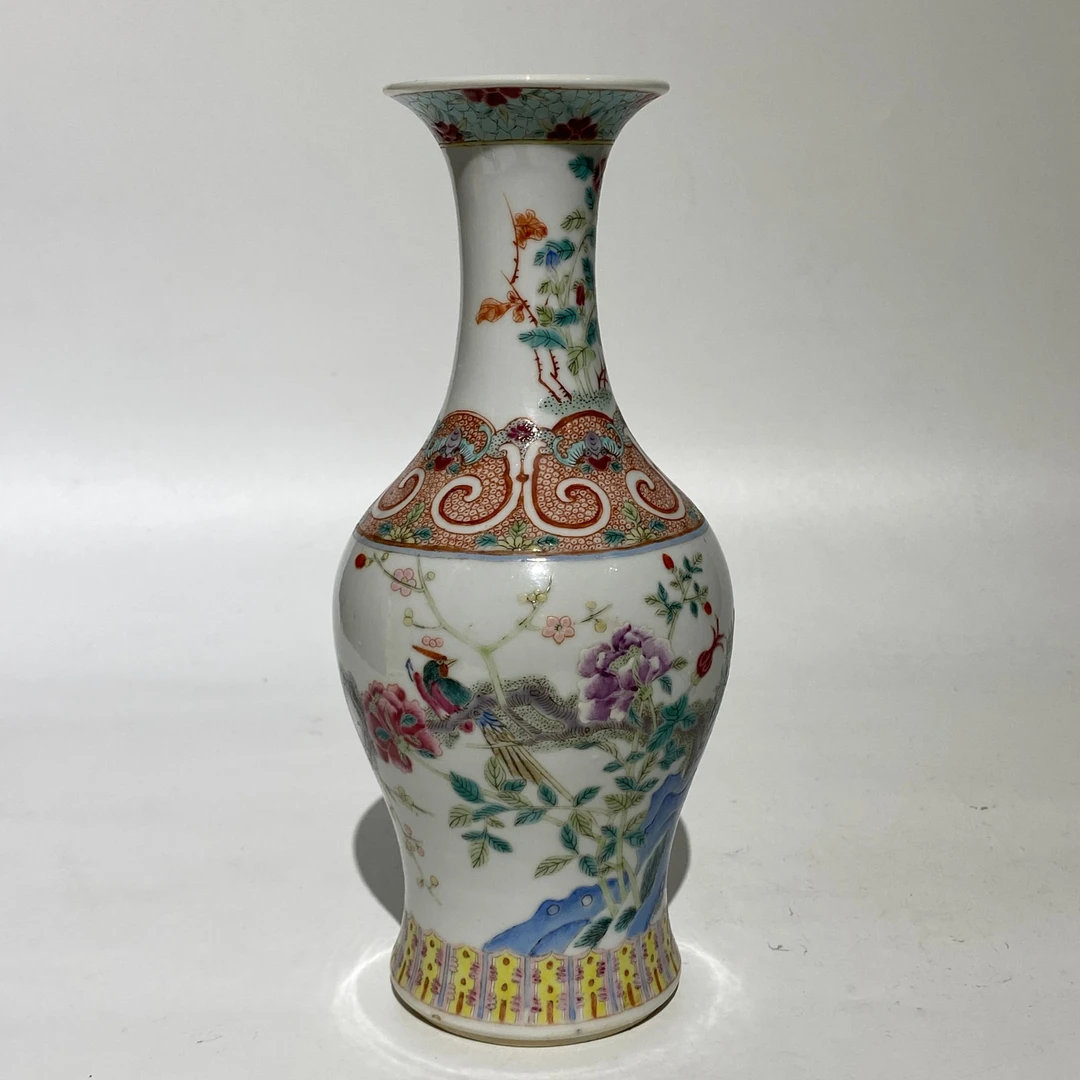 粉彩花鸟纹瓶一只