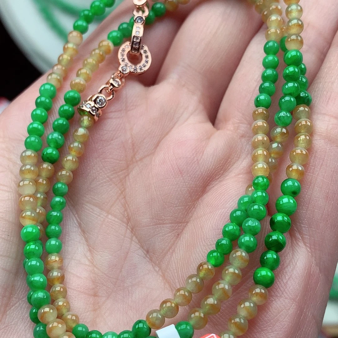 用***1翡翠未镶嵌毛衣链