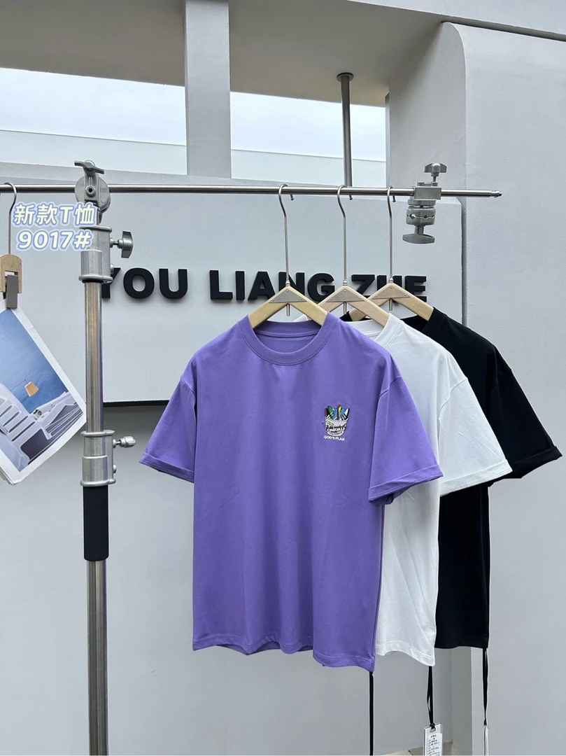 《黑色》小众设计时尚撤柜新款短T-9017