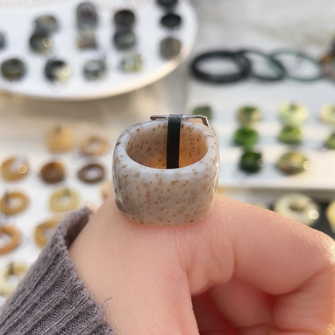 和田玉未镶嵌戒指k90花生糖方圆17.2mm