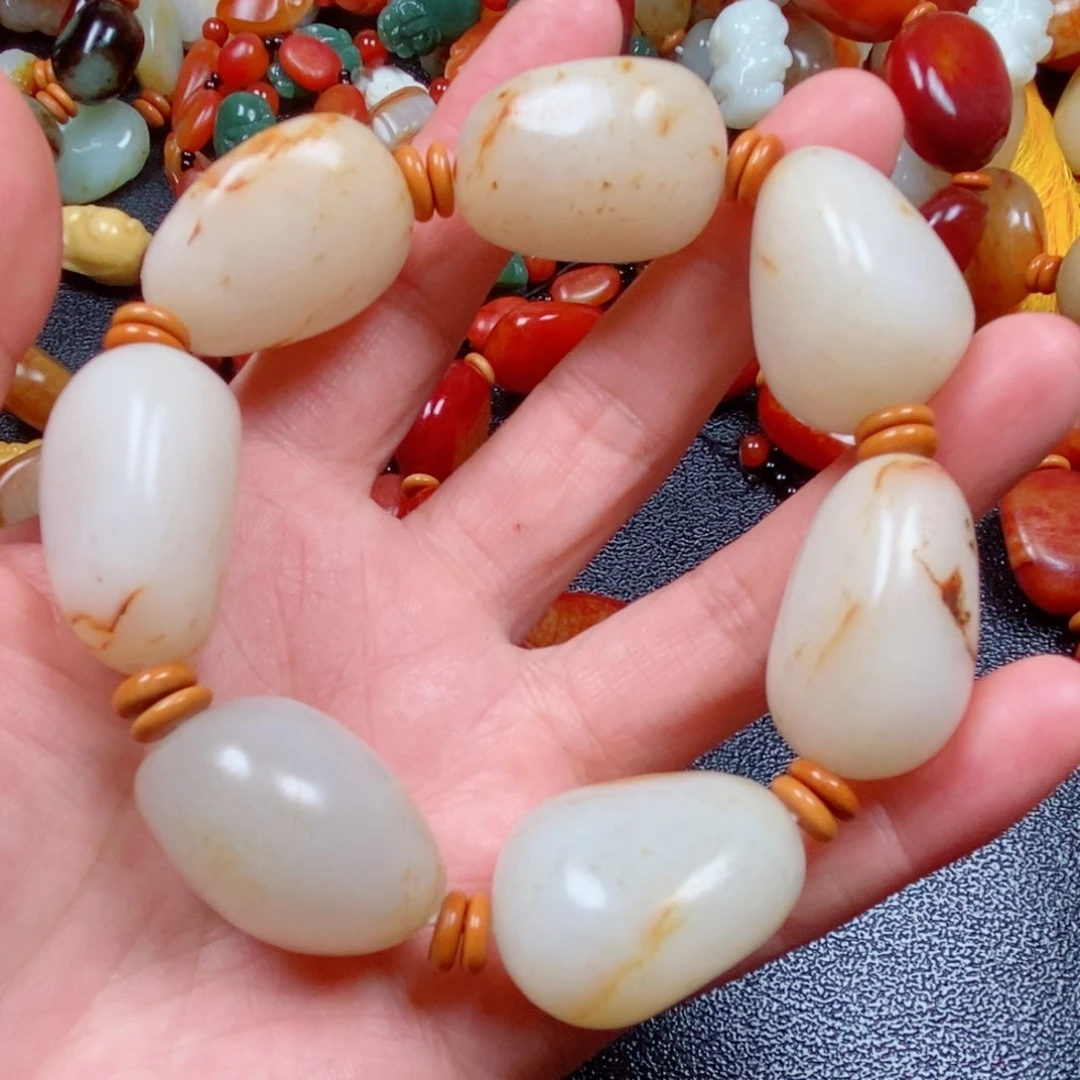 和田玉未镶嵌颈饰沉*