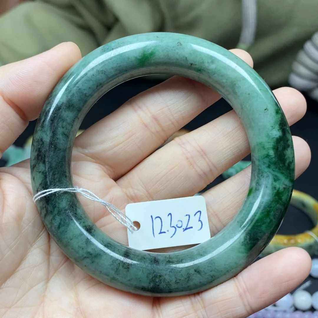 翡翠颈饰未镶嵌56.7圈口40号