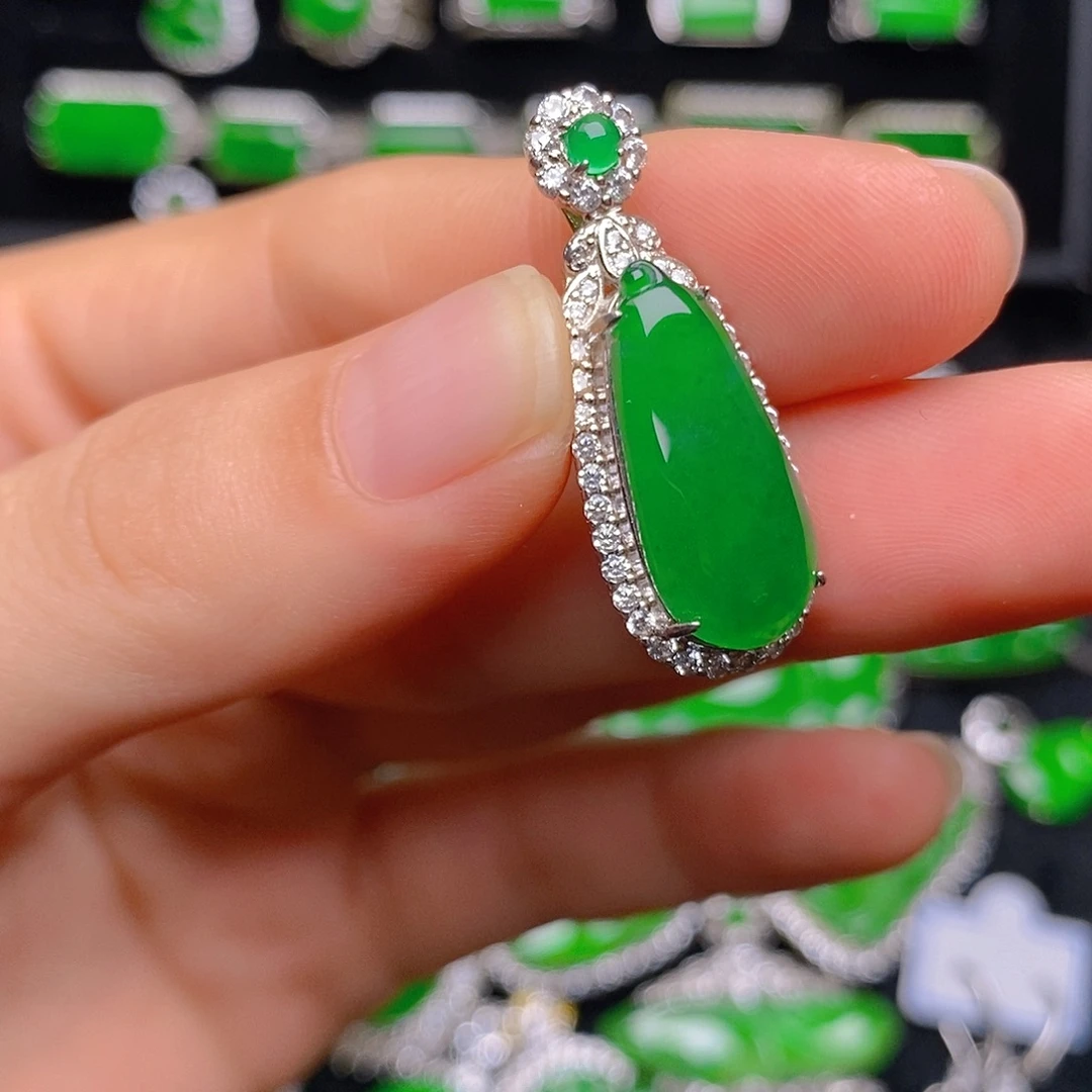 翡翠银S925镶嵌颈饰